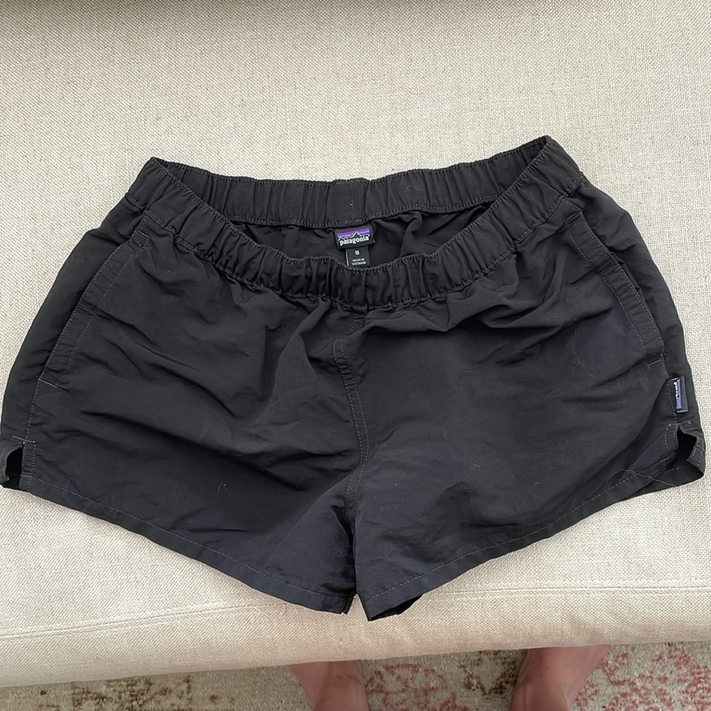 Patagonia Women’s Barely baggies 2.5” Black Medium
